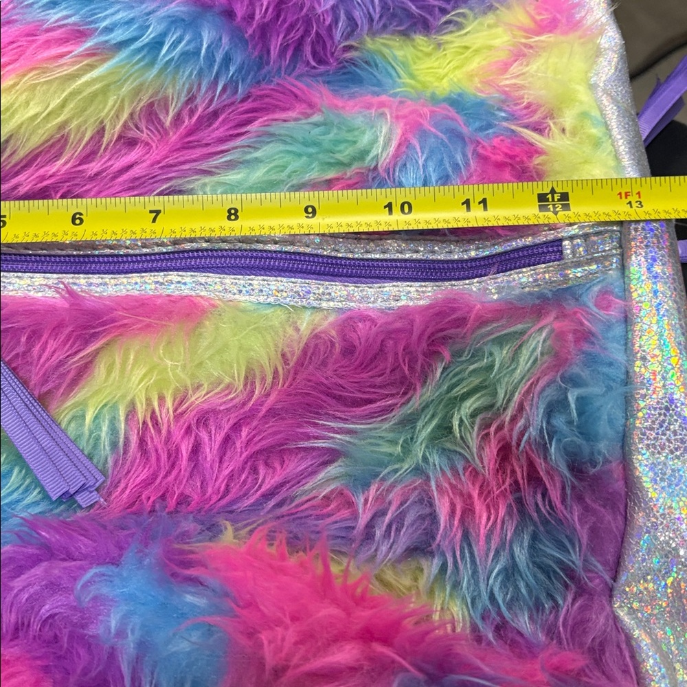 NWT Fuzzy Unicorn Rainbow Backpack Girl’s Back to School Fun - Picture 6 of 8